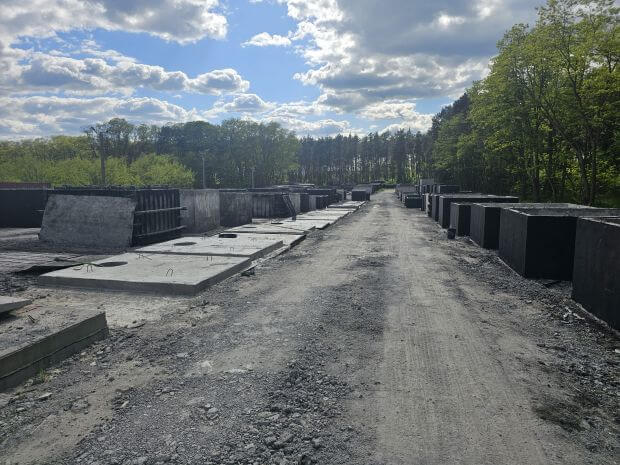 Zbiorniki betonowe różnych pojemności z atestem PZH  w Pniewach